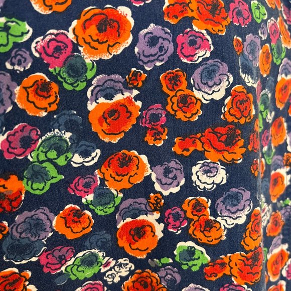 Red Rover Floral Print Short Sleeve Shirt - Size Medium - Picture 3 of 7